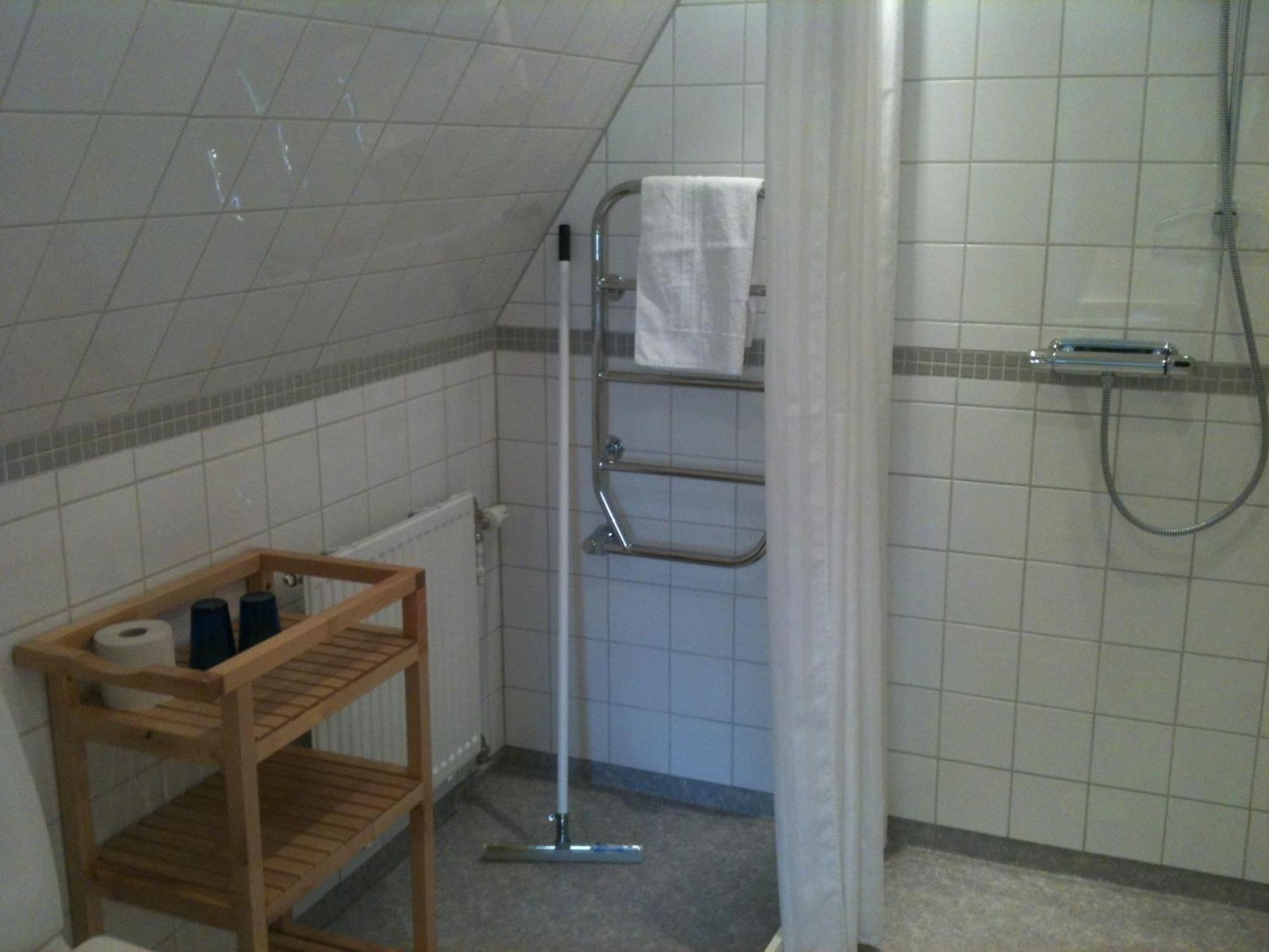 Allegarden Kastloesa Hotell المظهر الخارجي الصورة